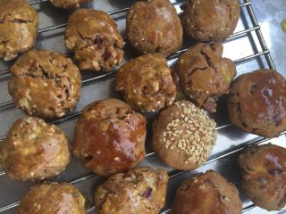 11、核桃枣酥,好了