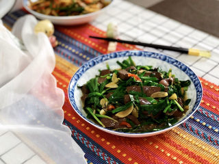 25、韭菜炒鸭血➕落红不是无情物,成品