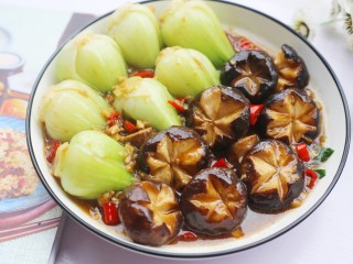 13、香菇油菜,成品。