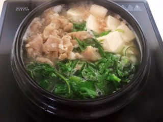 20、砂锅豆腐汆羊肉,烧开即可