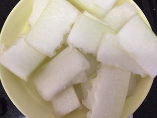 2、冬瓜马蹄爽,冬瓜切片