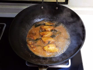 21、可乐鸡趐,大火烧开后小火烧制13分钟