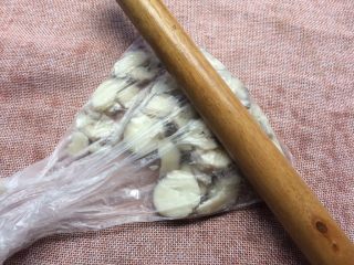 10、红枣山药糕,擀面杖压成泥