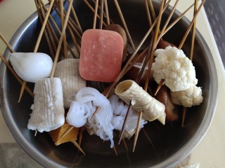 2、香辣沾串,串串串好