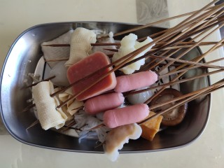 5、香辣沾串,取出