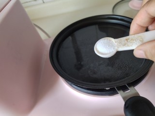 8、香辣沾串,一勺盐