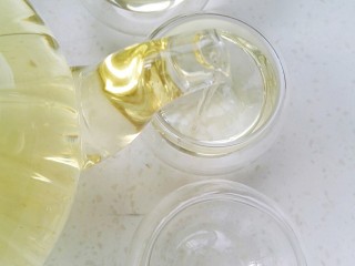 8、荷叶玳玳花茶,倒出开喝。。。