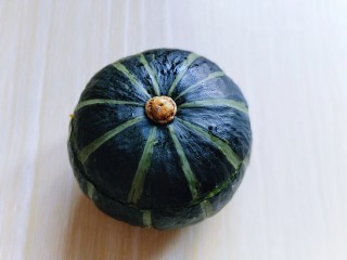 13、#感恩节食谱#有机南瓜肉糜盅,再把刚刚切下来的盖子盖上。