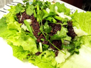 19、【Cathy边吃边营养】—营养低脂打包杂粮饭,也可以把这些食材放到盆里搅拌均匀再放到生菜上,这样味道更均匀