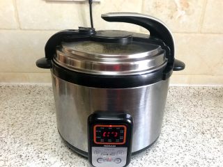 11、高压锅版～莲藕胡萝卜炖排骨,高压锅调蒸煮模式开始