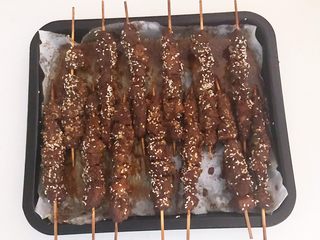 26、健康烧烤  电烤羊肉串,羊肉串出炉了，好香啊～