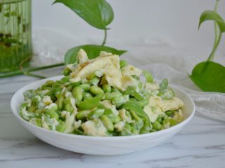 13、抱蛋青椒毛豆,开动吃啦.