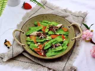 18、荷兰豆笔管蛸小炒,成品一