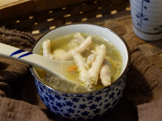 12、干贝枸杞鸡脚汤,成品图~