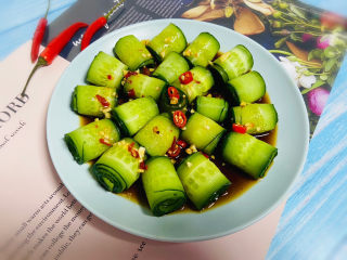 15、凉拌黄瓜卷,成品图