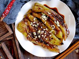 11、虎皮青椒,夏天胃口差的时候，虎皮青椒是当仁不让的开胃首选。