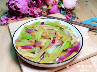 17、西芹炒虾仁,营养健康看得见！