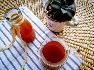 5、塑身美颜夏季酸梅汤&姜汁撞奶,趁热喝逼出体内寒湿，稍稍冰镇后更加爽口甘甜。