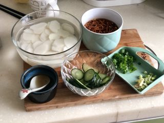 14、白雪却嫌春色晚➕虫草花清炒山药,全部食材准备好