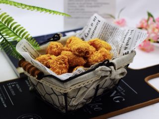 17、少油减脂的劲爆鸡米花,成品一