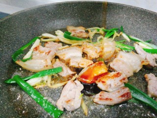 10、辣白菜豆腐煲,生抽