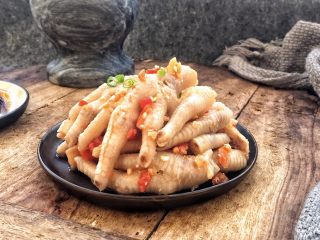 27、柠檬舂鸡脚,成品