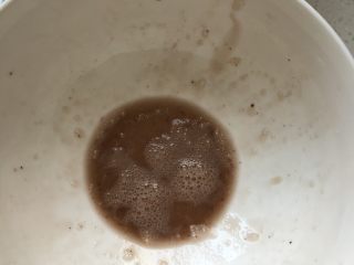 4、虾仁西兰花,倒掉黑水