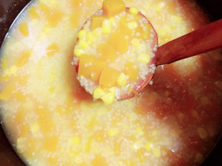 8、玉米南瓜粥,选择开盖儿熬煮10分钟。