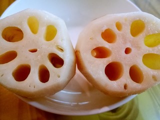 12、#秋味儿#祛痘健脾数莲藕,切开上盖