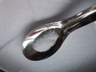 13、秋冬滋补篇:鲍鱼鸽子清补汤,最后半小时放入盐。