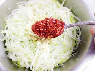 11、凉拌萝卜丝,辣椒