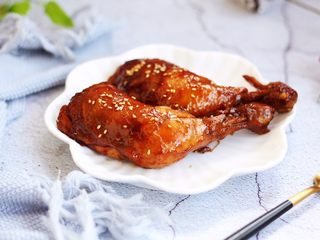 15、啤酒烧鸡腿,成品图。