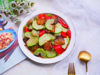 9、佛手瓜炒腊肉,成品。