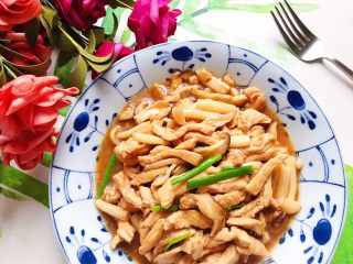 27、双菇鸡丝,装盘