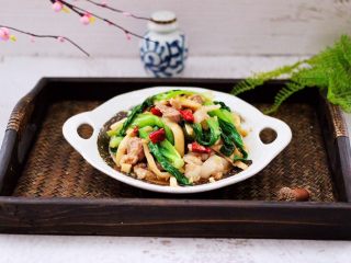 20、蒜香杏鲍菇青菜炒花肉,成品一