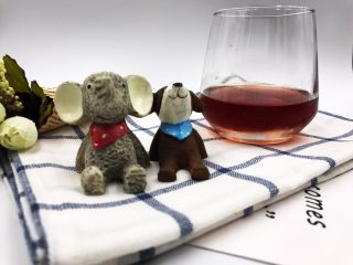 12、芬芳馥郁《玫瑰酒》【美酒篇】,行，一会儿给你们来一杯！