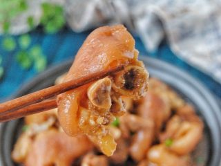 14、南乳猪蹄,成品