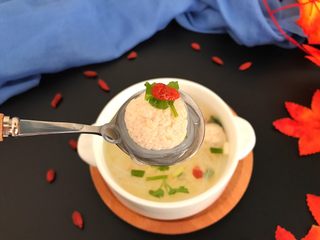 20、冬瓜粉丝肉丸清汤,最后,拍个特写,开吃!