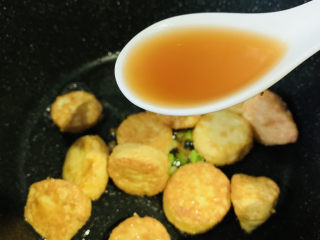 12、脆皮日本豆腐,加料酒，炝锅