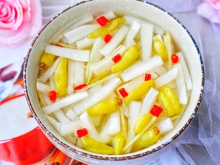 15、开胃爽脆的酸甜泡萝卜,喜欢的一定要试试哦。