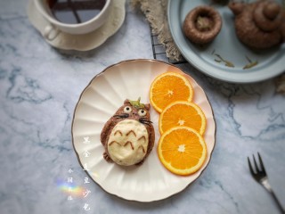 18、卡通龙猫豆沙包,元气满满的能量早餐。