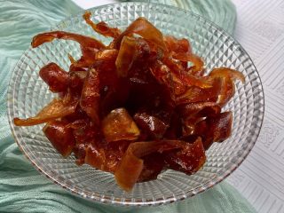 13、百香果果脯,百香果果脯美味可口。