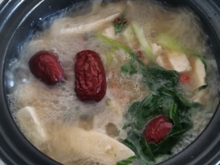 16、砂锅补气营养汤,关火完成