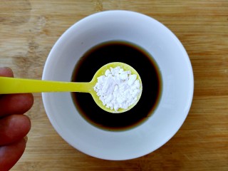 9、三汁杏鲍菇,淀粉2g。