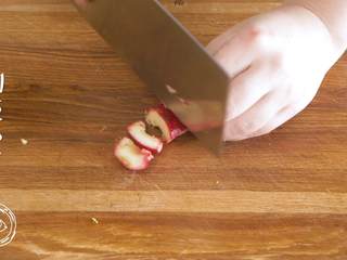 6、双耳山楂羹12m+宝宝辅食,切小丁~