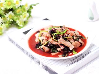 18、蒜香肉片炒苋菜,成品一