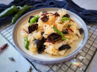 14、十味 双椒爆双耳,成品。