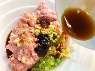 14、珍珠丸子,放入5g料酒