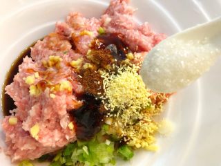 19、珍珠丸子,放入3g糖