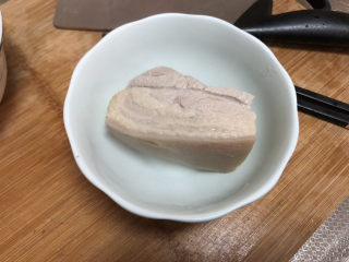 16、海参烧豆腐➕海参娃娃菜烧豆腐,五花肉捞出放到不烫手